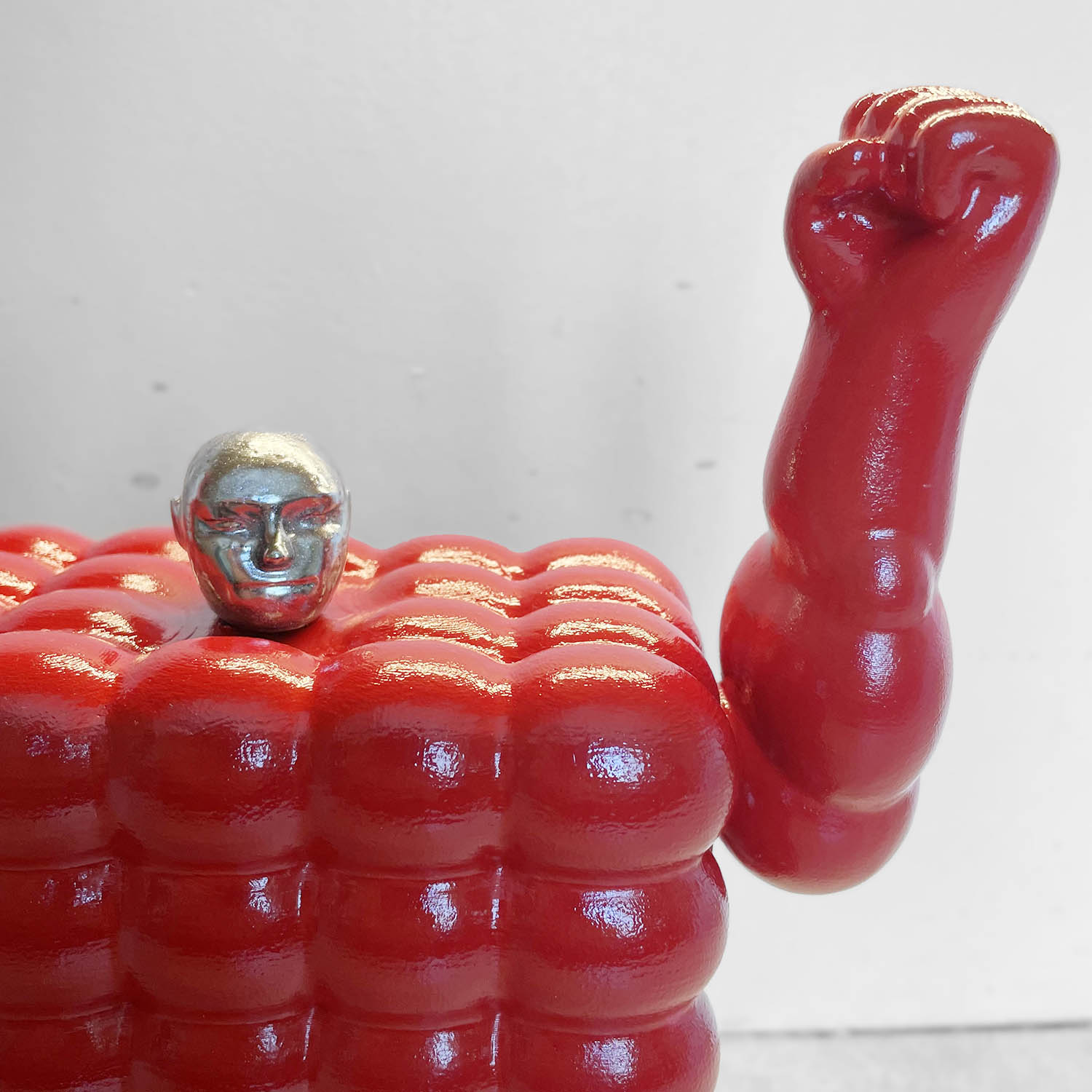 Pecs 'n' abs - Image 7